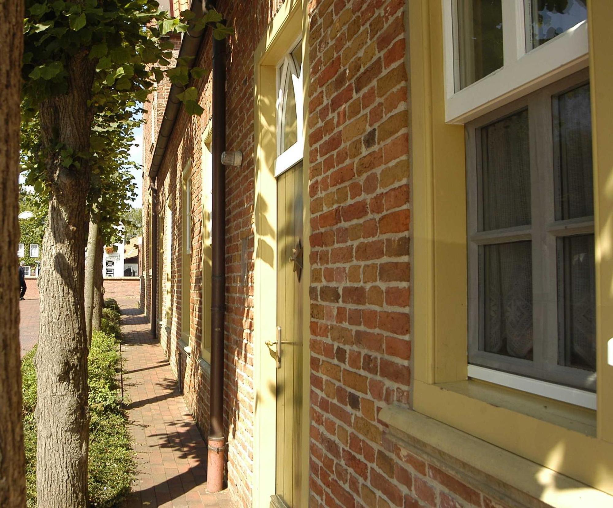 Amtmannshaus Greetsiel Apartment ภายนอก รูปภาพ